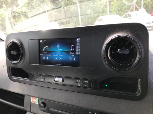 2021 Mercedes-Benz Sprinter 3.5T Sprinter 315 CDI Dropside RWD (KJ21SFX) Image 20