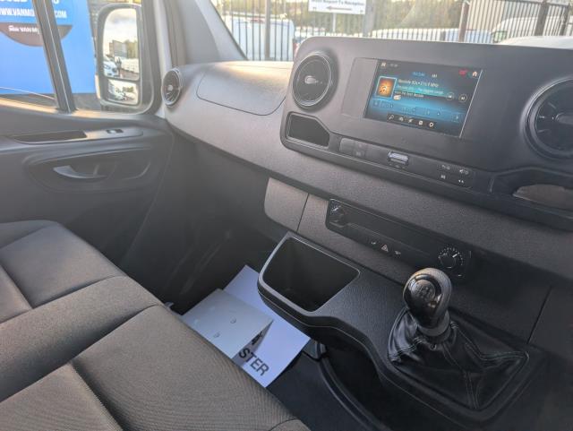 2021 Mercedes-Benz Sprinter 3.5T H1 Progressive Van (KK21ABU) Image 27