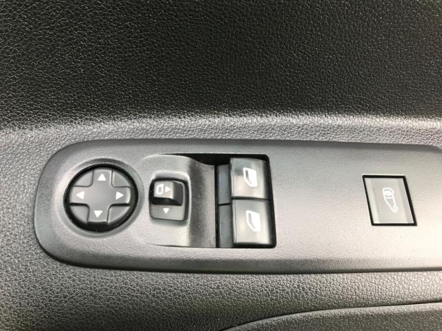 2019 Peugeot Partner 1000 1.6 BLUE HDI 100 PROFESSIONAL VAN EURO 6 (KL19DWU) Image 25