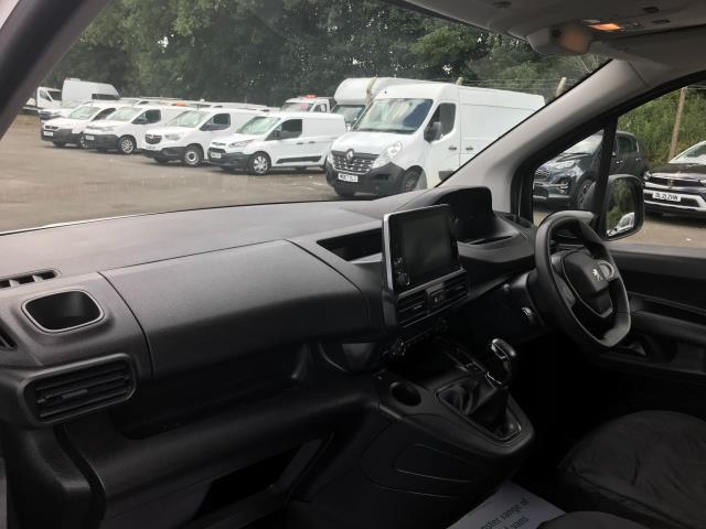 2019 Peugeot Partner 1000 1.6 BLUE HDI 100 PROFESSIONAL VAN EURO 6 (KL19DWU) Image 17