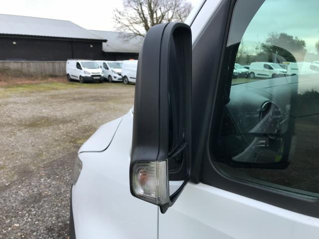 2019 Mercedes-Benz Sprinter 3.5T L2 H2 Van EURO 6 (KL19XHD) Image 44