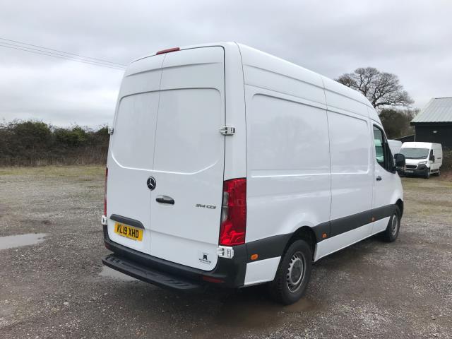 2019 Mercedes-Benz Sprinter 3.5T L2 H2 Van EURO 6 (KL19XHD) Image 4