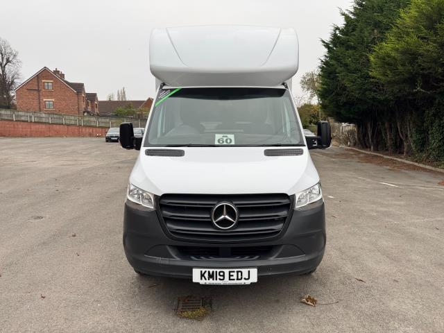 2019 Mercedes-Benz Sprinter 314 Luton Tail Lift Euro 6 (KM19EDJ) Image 3