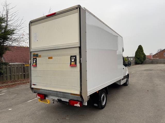 2019 Mercedes-Benz Sprinter 314 Luton Tail Lift Euro 6 (KM19EDJ) Image 9