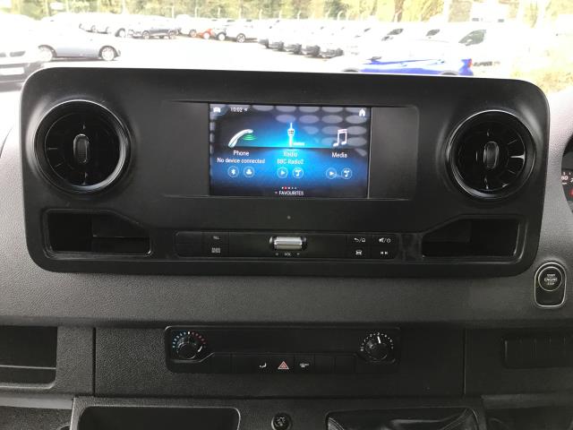 2019 Mercedes-Benz Sprinter 3.5T Dropside 314 CDI L3 RWD *Tail Lift (KM19EHH) Image 26