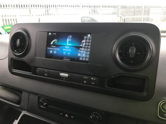 2021 Mercedes-Benz Sprinter 315CDI 13FT DROPSIDE 150PS EURO 6  TAIL LIFT (KM21OYE) Image 13