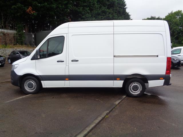 2021 Mercedes-Benz Sprinter 3.5T H2 L2 Progressive Van (KM21OZC) Image 9