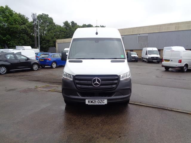 2021 Mercedes-Benz Sprinter 3.5T H2 L2 Progressive Van (KM21OZC) Image 3