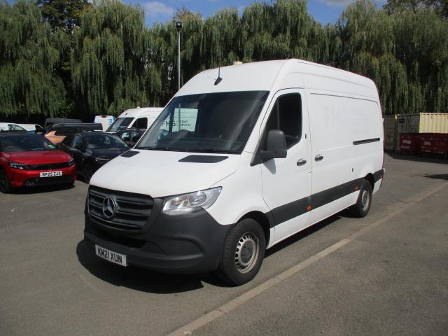 2021 Mercedes-Benz Sprinter 3.5T H2 Progressive Van MOBILE WORKSHOP WITH ELECTRICS, RAMP AND INTERNAL WINCH AND PTO  (KM21XUN) Image 9