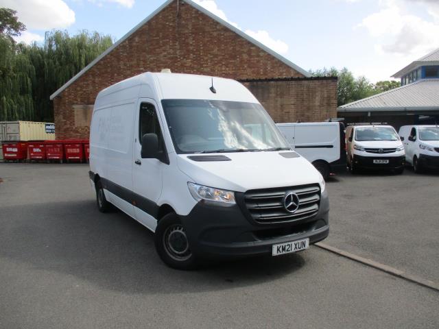 2021 Mercedes-Benz Sprinter 3.5T H2 Progressive Van MOBILE WORKSHOP WITH ELECTRICS, RAMP AND INTERNAL WINCH AND PTO  (KM21XUN) Image 2