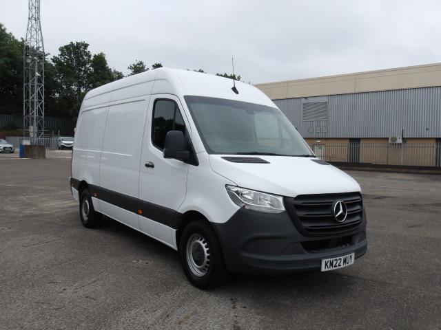 2022 Mercedes-Benz Sprinter 315 CDi L2 H2 Progressive Van (KM22MUY) Image 2
