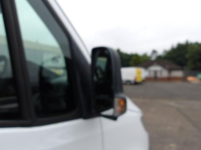 2022 Mercedes-Benz Sprinter 315 CDi L2 H2 Progressive Van (KM22MUY) Image 12