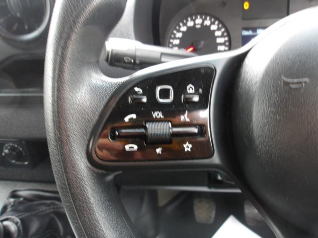 2022 Mercedes-Benz Sprinter 315 CDi L2 H2 Progressive Van (KM22MUY) Image 26