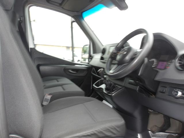 2022 Mercedes-Benz Sprinter 315 CDi L2 H2 Progressive Van (KM22MUY) Image 19