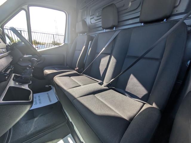 2022 Mercedes-Benz Sprinter 3.5T H2 Progressive Van (KM22MWW) Image 18