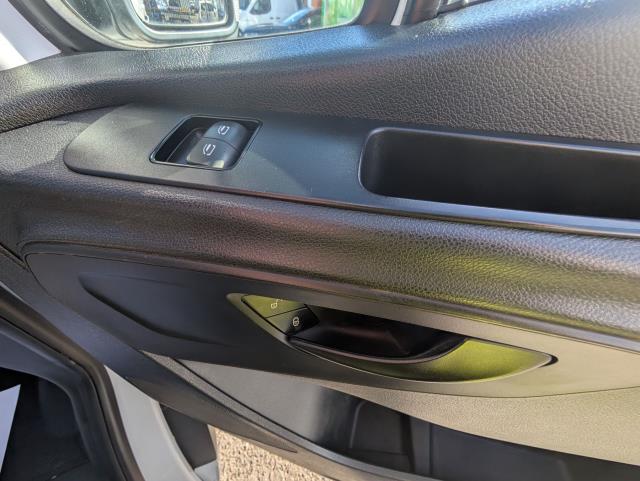 2022 Mercedes-Benz Sprinter 3.5T H2 Progressive Van (KM22MWW) Image 19
