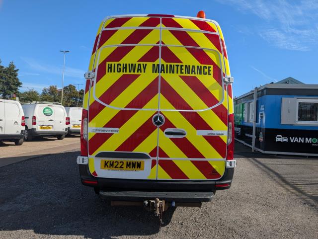 2022 Mercedes-Benz Sprinter 3.5T H2 Progressive Van (KM22MWW) Image 10