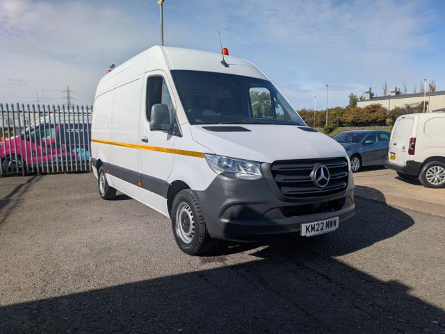 2022 Mercedes-Benz Sprinter 3.5T H2 Progressive Van (KM22MWW) Image 2