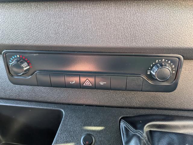 2022 Mercedes-Benz Sprinter 3.5T H2 Progressive Van (KM22MWW) Image 26