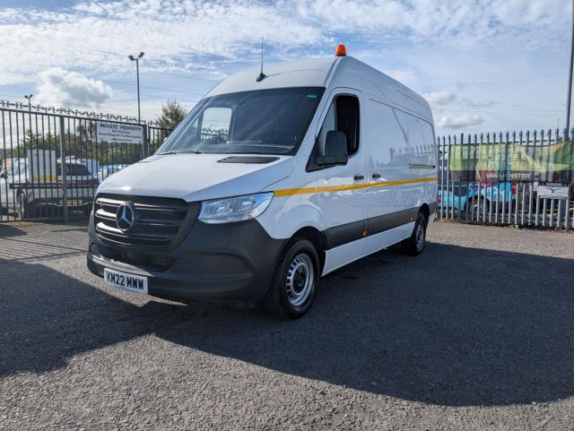2022 Mercedes-Benz Sprinter 3.5T H2 Progressive Van (KM22MWW) Image 4