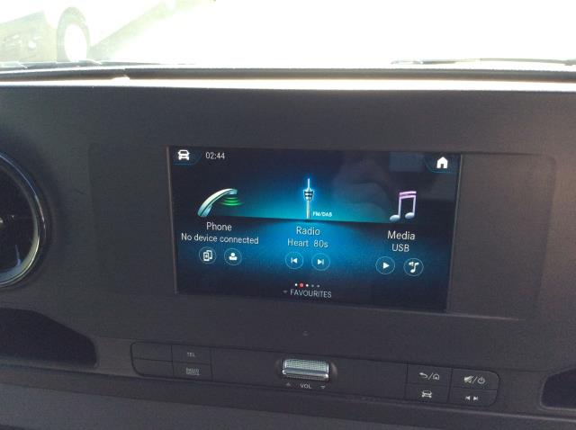 2022 Mercedes-Benz Sprinter 315CDI Hd Emissions Progressive (Tail Lift) (KM22NKJ) Image 18