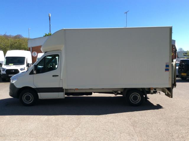 2022 Mercedes-Benz Sprinter 315CDI Hd Emissions Progressive (Tail Lift) (KM22NKJ) Image 6