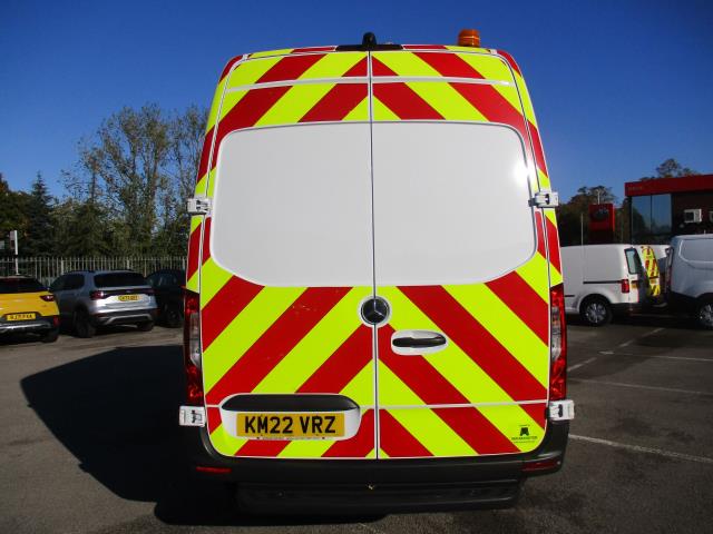 2022 Mercedes-Benz Sprinter 315CDI L2H2 RWD PROGRESSIVE (KM22VRZ) Image 5