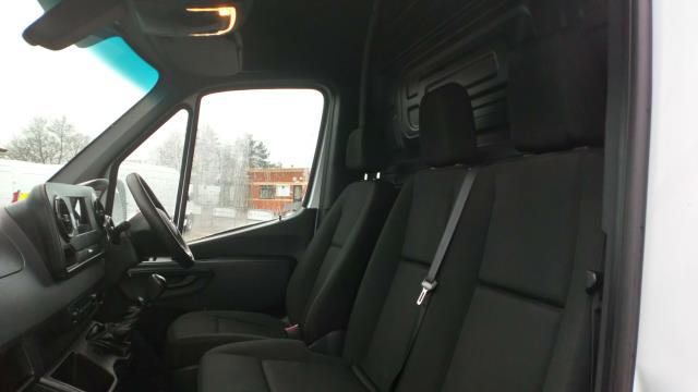 2018 Mercedes-Benz Sprinter 3.5T H2 Van (KM68UFR) Thumbnail 16