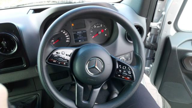 2018 Mercedes-Benz Sprinter 3.5T 314CDI  L3 H2  RWD Van (KM68UGZ) Image 26