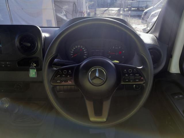 2019 Mercedes-Benz Sprinter 3.5T Luton (KM69NHD) Image 15