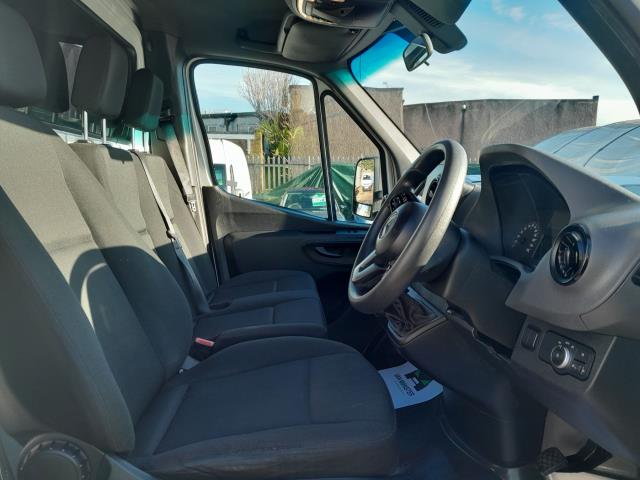 2019 Mercedes-Benz Sprinter 3.5T Luton (KM69NHD) Image 19