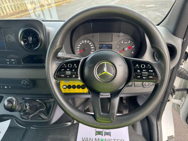 2019 Mercedes-Benz Sprinter L3 316 DROPSIDE TAILLIFT (KM69WRJ) Image 22