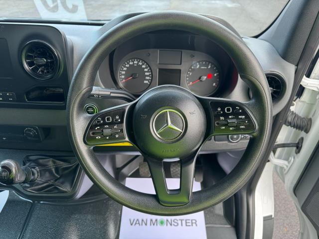 2020 Mercedes-Benz Sprinter 316CDI 13FT DROPSIDE 160PS EURO 6  TAIL LIFT (KM69XNG) Image 18