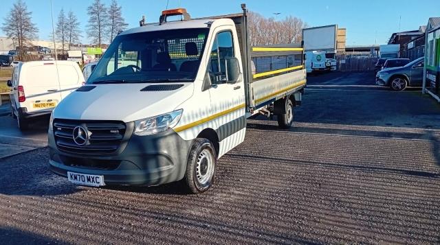 2020 Mercedes-Benz Sprinter 3.5T DROPSIDE (KM70MXC) Image 4