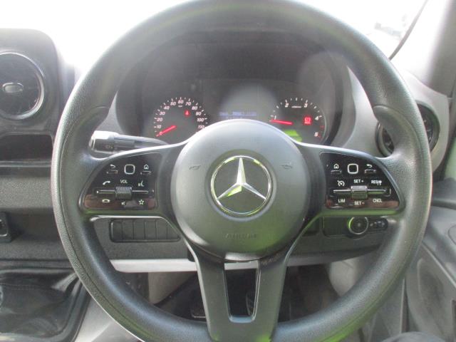 2021 Mercedes-Benz Sprinter 3.5T H2 Progressive Van (KM71CKU) Image 16