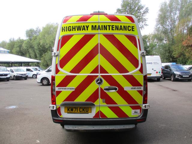 2021 Mercedes-Benz Sprinter 3.5T H2 Progressive Van (KM71CKU) Image 6