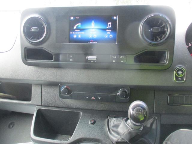 2021 Mercedes-Benz Sprinter 3.5T H2 Progressive Van (KM71CKU) Image 23