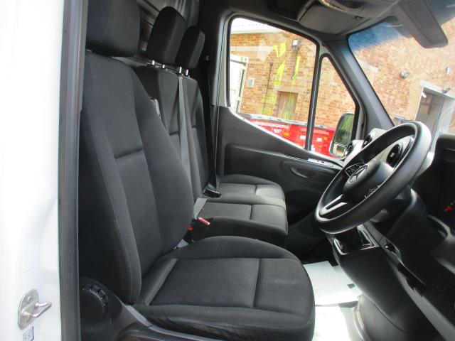 2021 Mercedes-Benz Sprinter 3.5T H2 Progressive Van (KM71CKU) Image 12