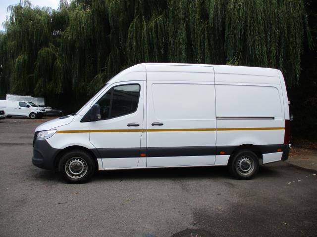 2021 Mercedes-Benz Sprinter 3.5T H2 Progressive Van (KM71CKU) Image 8