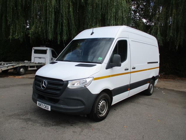 2021 Mercedes-Benz Sprinter 3.5T H2 Progressive Van (KM71CKU) Image 9