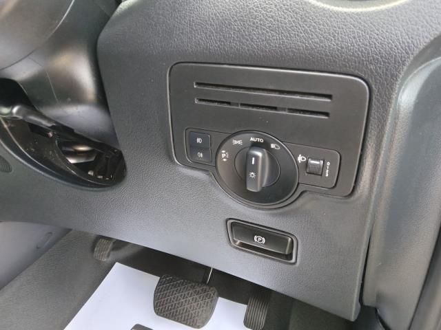 2021 Mercedes-Benz Vito 116Cdi Progressive Van 9G-Tronic (KM71GFU) Image 31