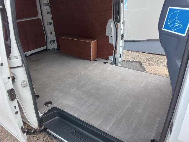 2021 Mercedes-Benz Vito 116Cdi Progressive Van 9G-Tronic (KM71GFU) Image 16