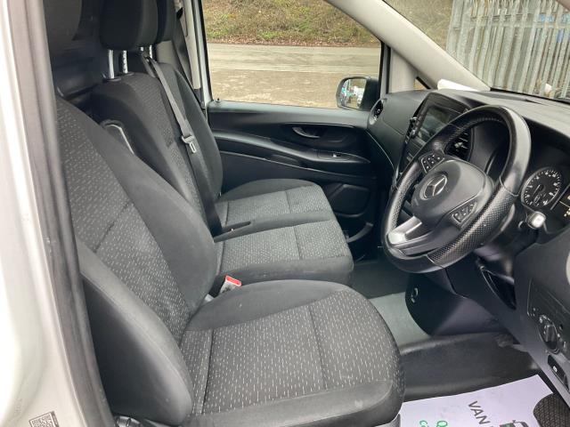 2021 Mercedes-Benz Vito 116Cdi Progressive Van 9G-Tronic (KM71GHD) Image 17
