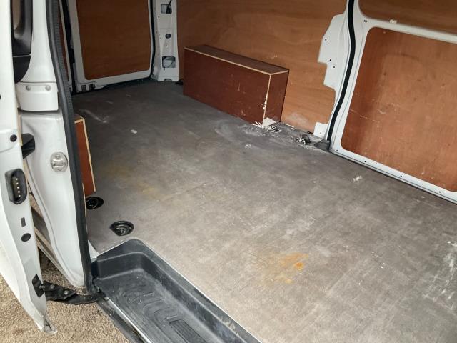 2021 Mercedes-Benz Vito 116Cdi Progressive Van 9G-Tronic (KM71GHD) Image 16