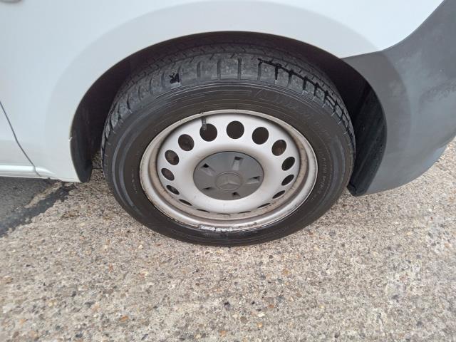 2021 Mercedes-Benz Vito 116Cdi Progressive Van 9G-Tronic (KM71GHK) Image 32