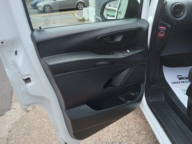 2021 Mercedes-Benz Vito 116Cdi Progressive Van 9G-Tronic (KM71GHK) Image 20