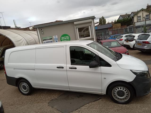 2021 Mercedes-Benz Vito 116Cdi Progressive Van 9G-Tronic (KM71GHK) Image 8