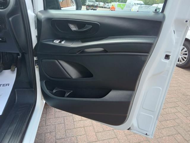 2021 Mercedes-Benz Vito 116Cdi Progressive Van 9G-Tronic (KM71GVR) Image 24