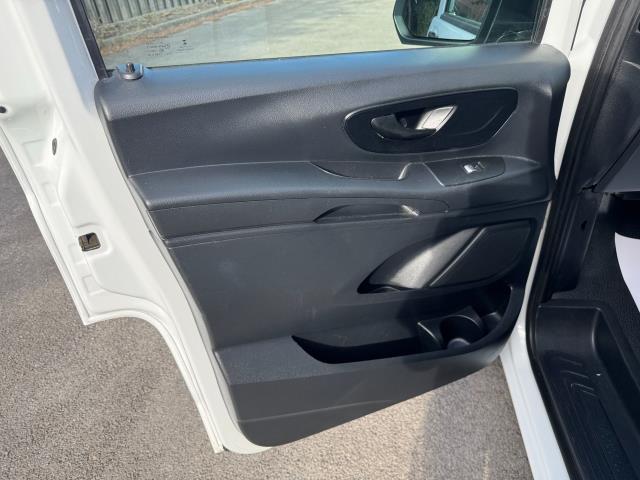 2021 Mercedes-Benz Vito 116 CDI Progressive Van 9G-Tronic (KM71JBV) Image 44