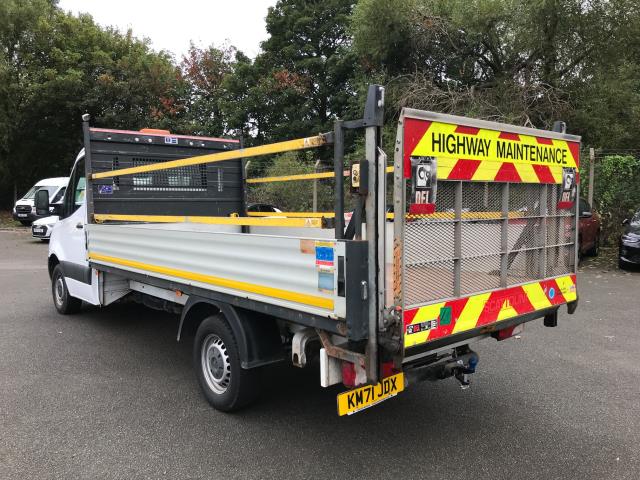 2021 Mercedes-Benz Sprinter 3.5T Progressive Dropside 315CDI RWD  (KM71JDX) Image 5
